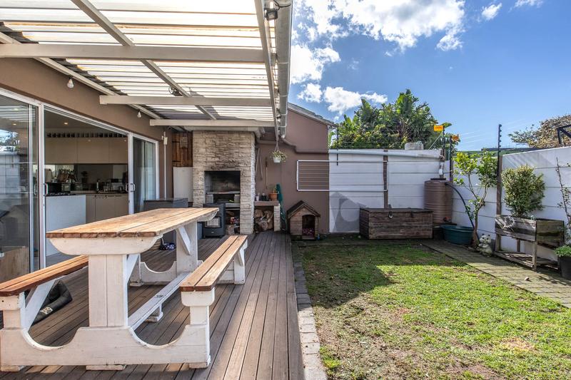 2 Bedroom Property for Sale in Diep River Western Cape